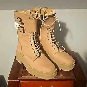 NEW Aldo Designer Women's Motorcycle Ankle Boots, Tan, Sz 6.5, Leather, Rubber S